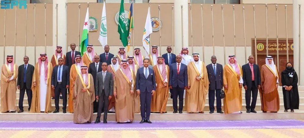 The 3rd Joint Security Commission Meeting between Djibouti 🇩🇯 and Saudi Arabia 🇸🇦 in Jeddah strengthens security ties, addressing shared challenges. Both nations reaffirm commitment to regional stability. 🌍 #SecurityCooperation #Djibouti #SaudiArabia #RegionalSecurity