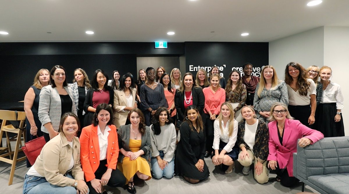 Katieheelis's tweet photo. Last night we hosted our final session for 2023 Women in Media Fellowship. Nothing better than being in a room full of women with a common goal of moving Canada's health system forward. 

Thanks to our amazing partners @WomenWhoLead_  &amp; our all-star @EntCanada team! https://t.co/dlv4UsI30X