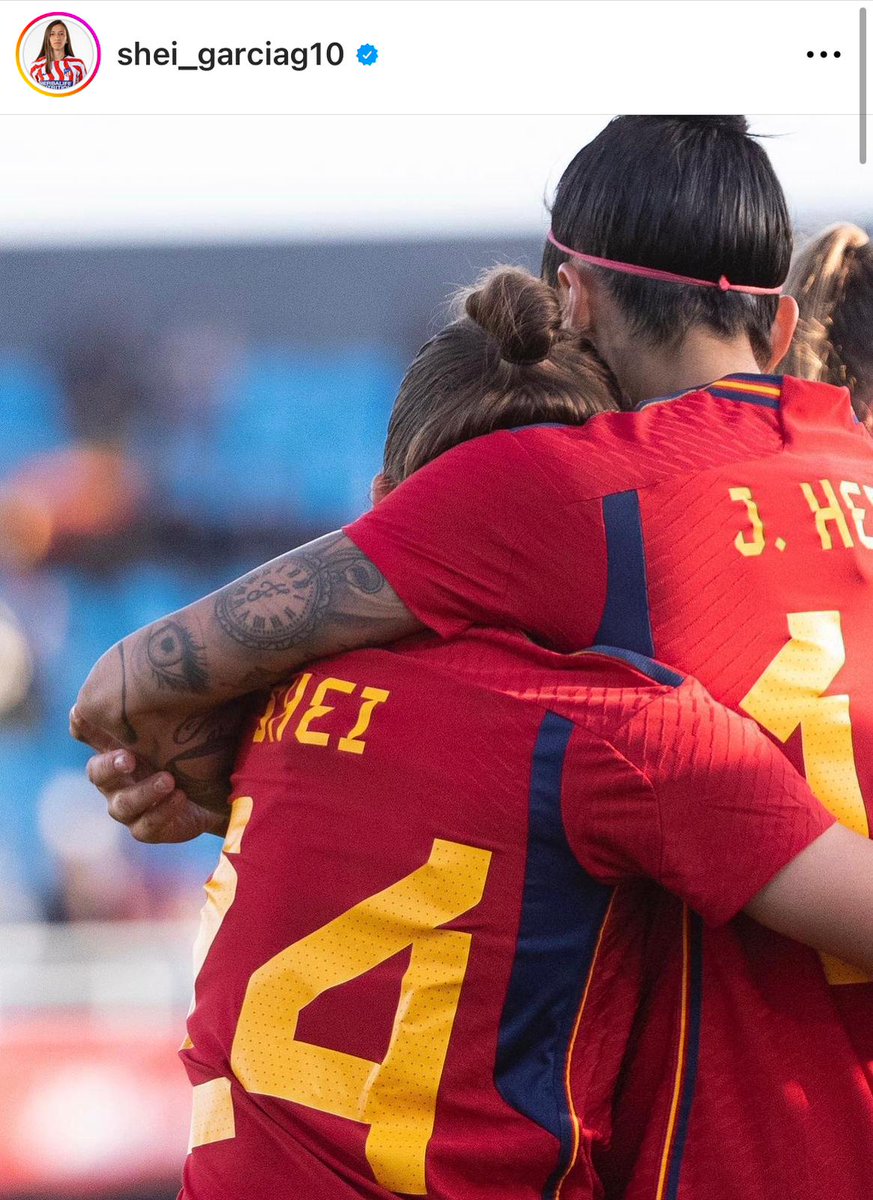teledeporte's tweet photo. 🚨 Sheila García se explica tras no firmar el comunicado conjunto de la @SEFutbolFem.

''Defender mi país está por encima de las personas que en cada momento gobiernen o dirijan la RFEF o la FIFA''

''Defender mis derechos no va reñido a negarme a vestir mi bandera'' https://t.co/NhPLGjoEBo