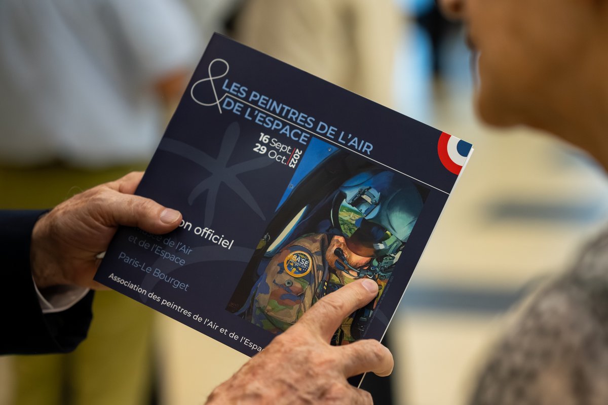 Armee_de_lair's tweet photo. 📣 RDV au @MuseeAirEspace du 16 septembre jusqu’au 29 octobre 2023, à l'occasion du 13e Salon des peintres de l’air et de l’espace !

Cet événement mettra à l'honneur le travail de nos ambassadeurs, toutes spécialités confondues, dédiant leur art à l’aéronautique et à l’espace. https://t.co/TaUYeE2a3p