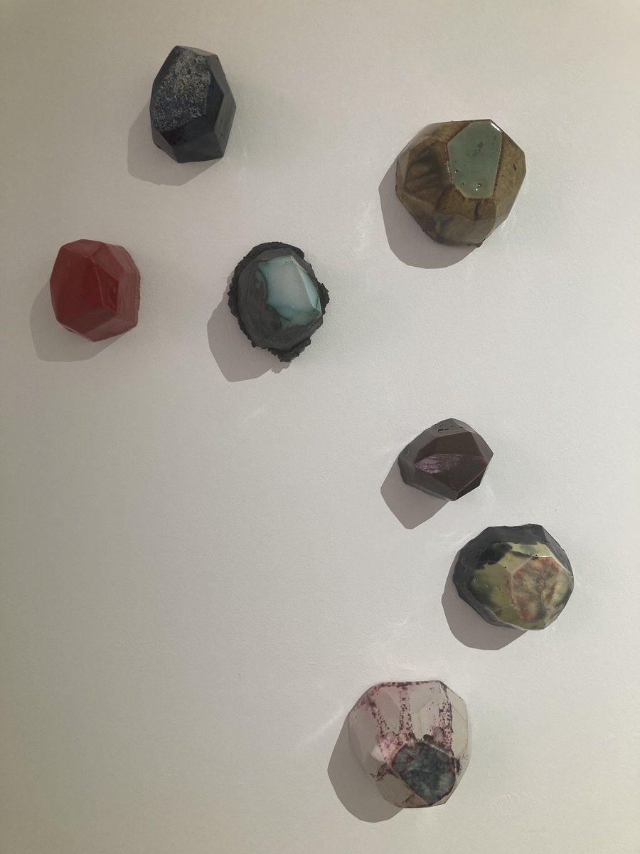 Bethlem_Gallery's tweet photo. Not long now #TouchingTheSurface by #KeithClapson, opening Wednesday 20th September!
Here is a sneak preview (install in progress) before Wednesday. We're excited.
Link in bio. #ceramics #newexhıbıtıon
@nospalchtiek_art  @nhs_maudsley @maudsleycharity https://t.co/uoOLqA7aT7