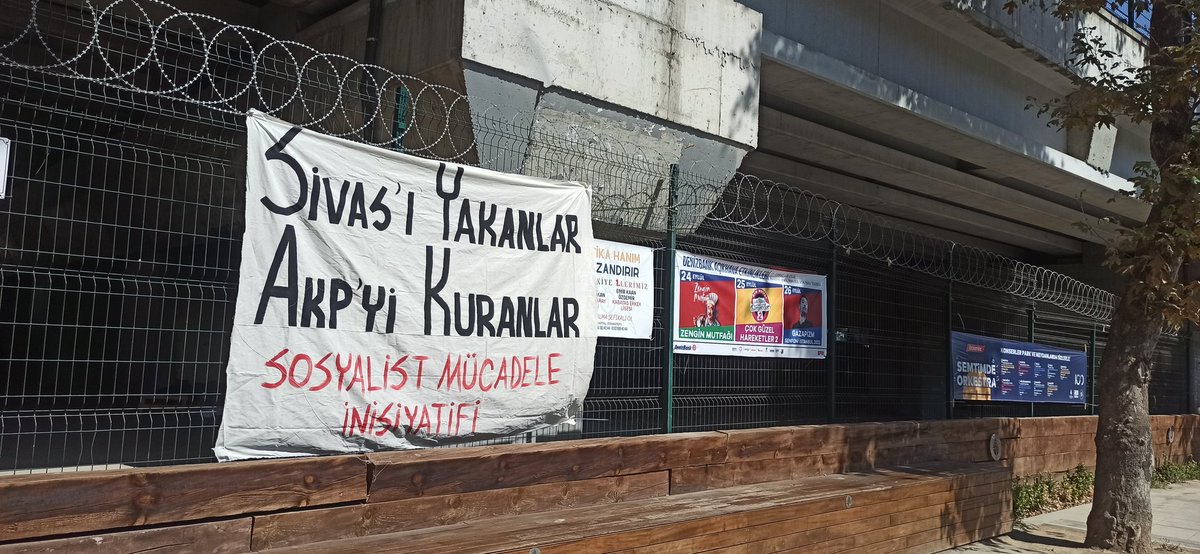 Sivas Madımak Katliamı davasında AKP yargısınca zaman aşımı kararı verildi. Ancak bu dava bizim için kapanmadı. Sivas'ın hesabını, adalet mücadelesini sokakta arayacağız. İstanbul sokaklarından bir kere daha sesleniyoruz: 'Sivas'ı yakanlar, AKP'yi kuranlar'