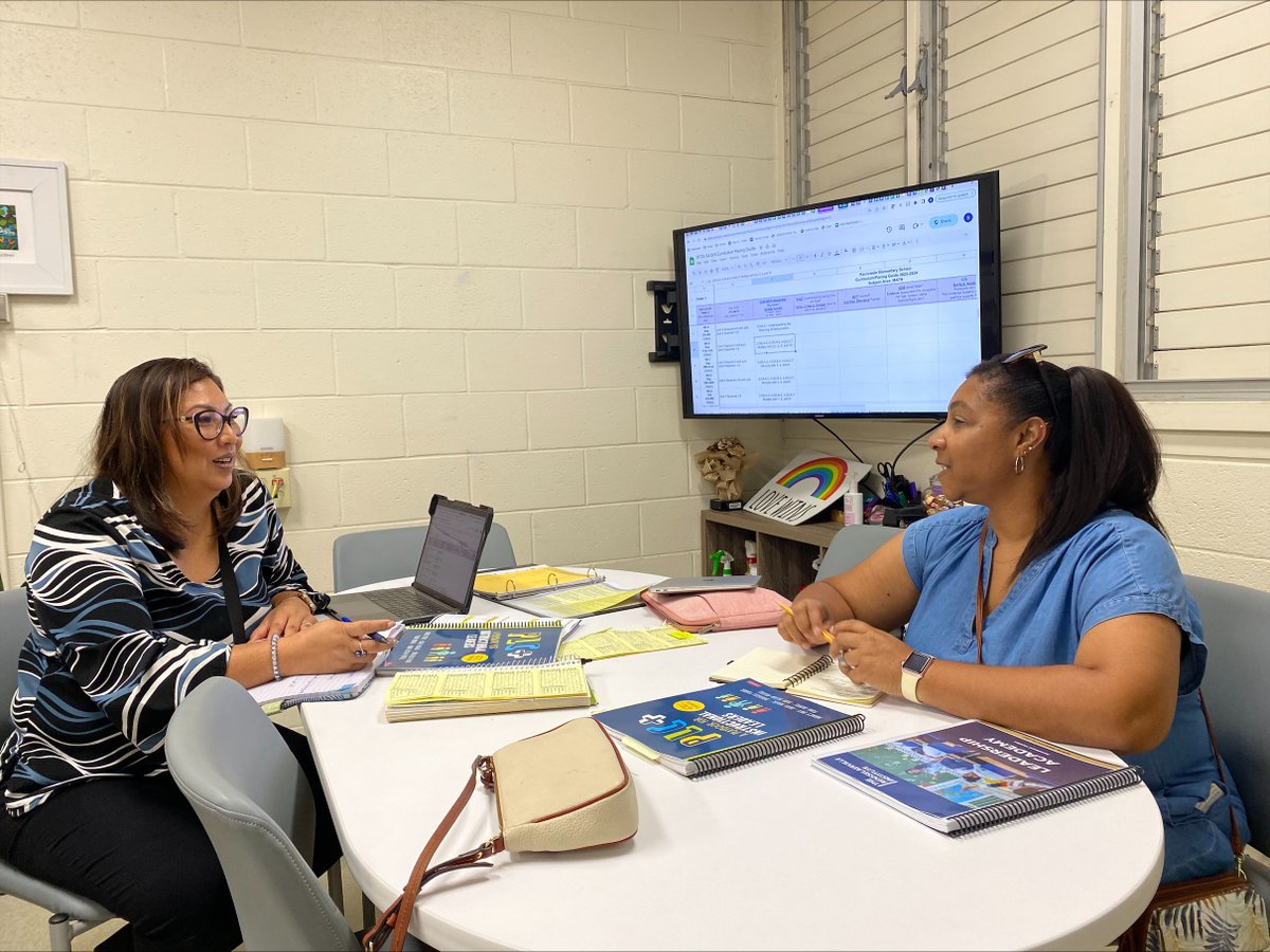 Our specialist work side by side with school leaders to support their growth on classroom feedback.   Principal Sonja Samsonas at Kaulwela Elementary along with Specialist Latishia Wilson make daily classroom visits to every classroom.  #classroom #leadership #leadershipcoaches