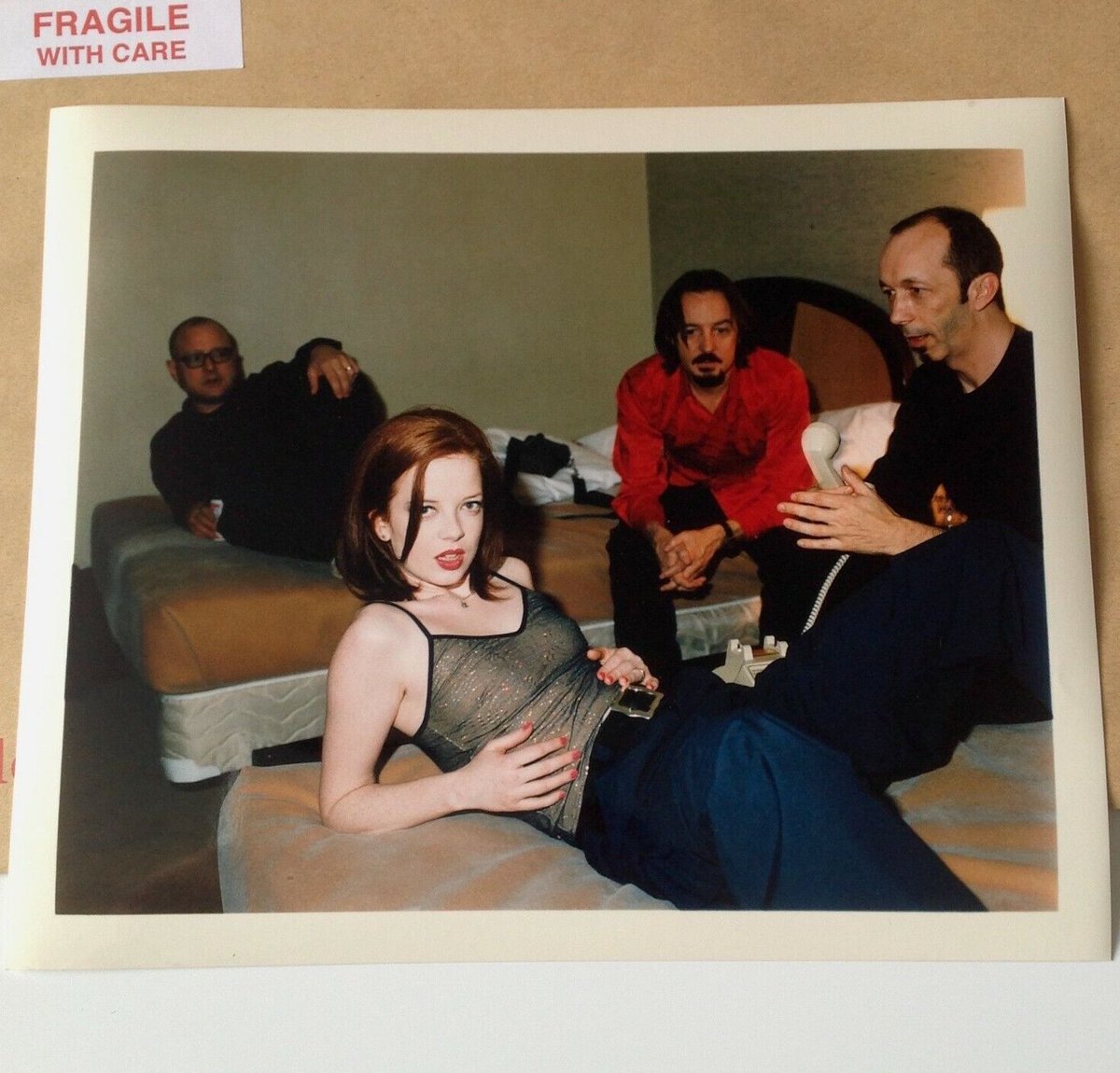 HustlerGallery's tweet photo. Use the code GET5 on all purchases from our #Etsy store - this weekend only.      

#ShirleyManson Promotion Print     

Etsy  https://t.co/7QI25gypnS     

eBay https://t.co/OLL05BjuBp

#Garbage #ButchVig #SteveMarker #DukeErikson 

Worldwide Deliveries https://t.co/SPU66gDgnw