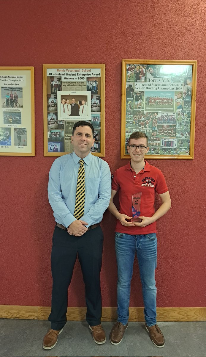 borriscollege's tweet photo. Congratulations to David Doyle who received an award from @ettaireland for his phenomenal result in Engineering. David got 100% in Leaving Certificate Higher Level Engineering, a brilliant achievement.  Well done! #excellenceineducation @KCETB_Schools @OideSTEMPrimary https://t.co/eYWfsQFtKv