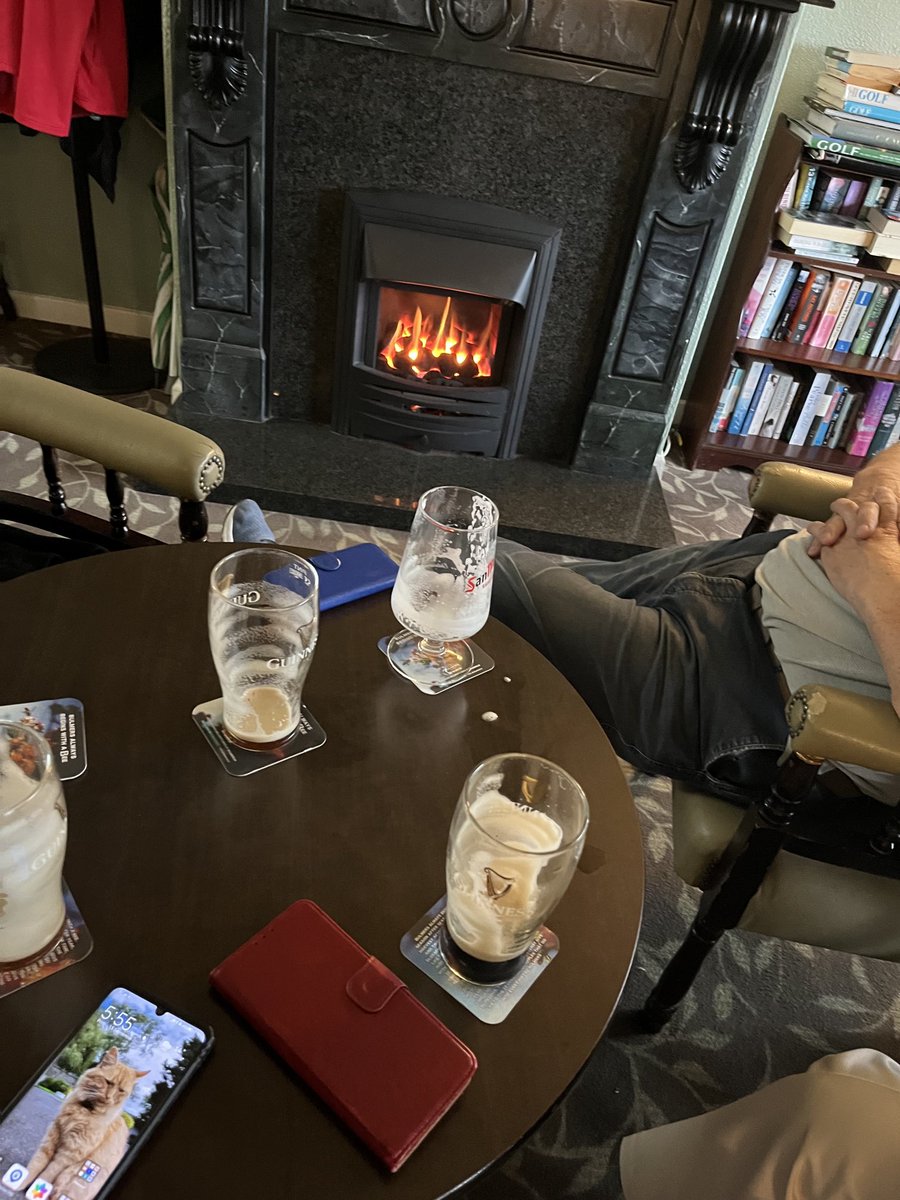 For the day that’s in it ⁦<a href="/tarawhisker/">Tara Whisker</a>⁩