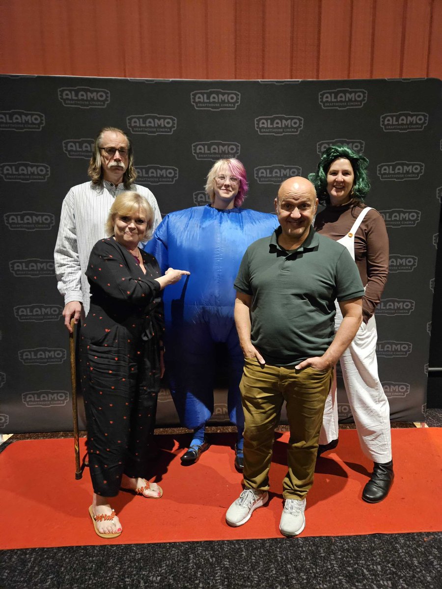 AlamoDC's tweet photo. A scrumdiddlyumptious time was had by all at The Ultimate #WillyWonka Party, featuring two OG Golden Ticket winners — good eggs Julie Dawn Cole (@realverucasalt) and @ParisThemmen (Mike Teavee)!

#AlamoParty #AlamoDC https://t.co/b2jbvtTHji