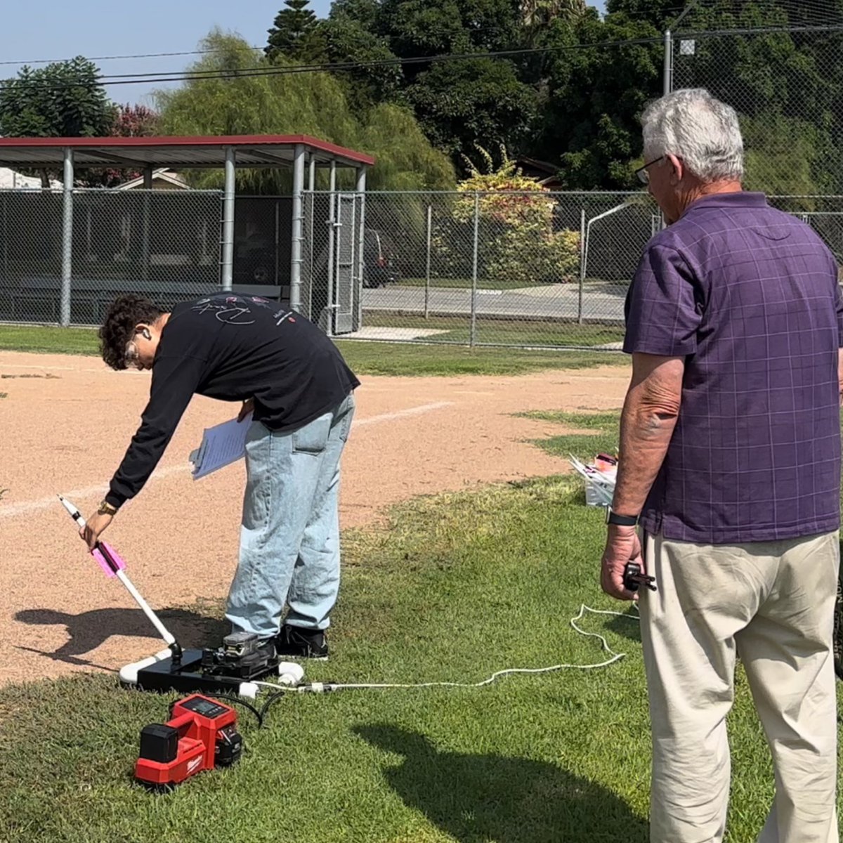 STEAM PATHWAY ROCKET LAUNCH TEST 🚀AT COLTON HIGH SCHOOL 🐝 𝓢𝓽𝓾𝓭𝓮𝓷𝓽𝓼 𝓣𝓮𝓼𝓽𝓮𝓭 𝓞𝓾𝓽 𝓽𝓱𝓮𝓲𝓻 𝓡𝓞𝓒𝓚𝓔𝓣 𝓟𝓻𝓸𝓳𝓮𝓬𝓽 𝓽𝓸 𝓼𝓮𝓮 𝔀𝓱𝓲𝓬𝓱 𝓭𝓮𝓼𝓲𝓰𝓷 𝓽𝓻𝓪𝓿e𝓵 𝓽𝓱𝓮 𝓯𝓪𝓻𝓽𝓱𝓮𝓼𝓽🤗 #CJUSDCTE #CJUSDCARES