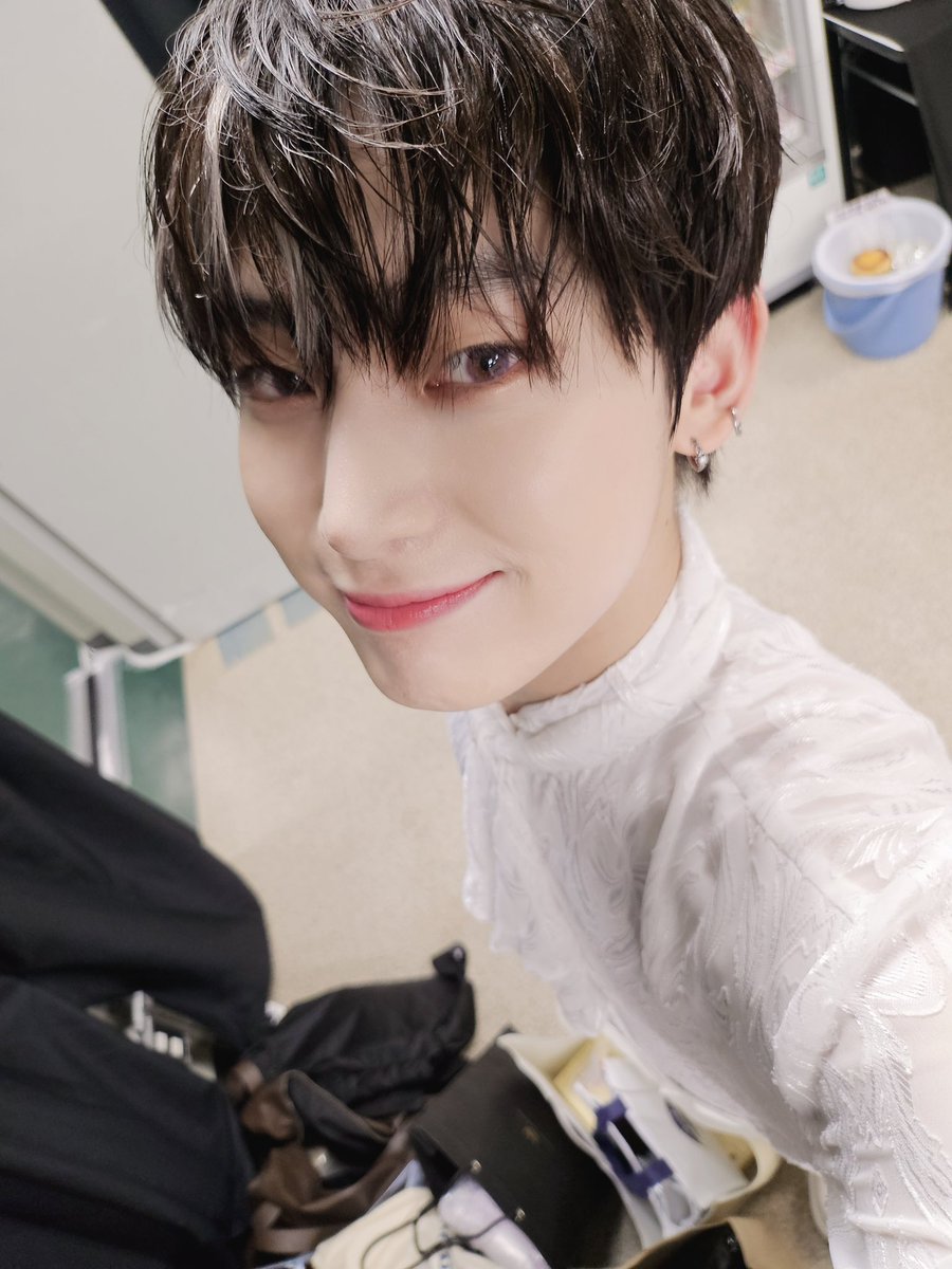 enhypenweverse's tweet photo. [ #선우's Post ] 230916

#SUNOO: Behind photo 📷

(1/4)

@ENHYPEN_members @ENHYPEN #ENHYPEN #엔하이픈 https://t.co/l0BY6CrC3v