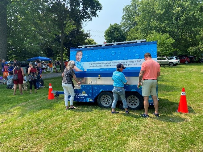UtilitiesKngstn's tweet photo. We’re looking forward to celebrating #Kingston’s rich diversity through food, music, art, and culture at the @cityofkingston’s Intercultural Arts Fest on Sept. 17!
Don’t forget to pack your reusable water bottle & fill up on safe, quality, and free tap water at our #WaterBuggy. https://t.co/uNTrwJ7BZx