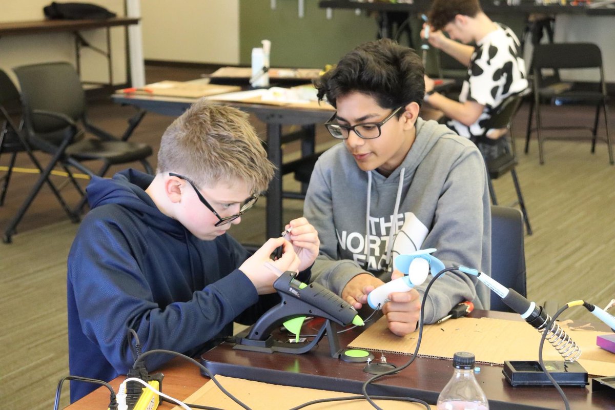 LakeRidgeRoyals's tweet photo. Applications for the 2024-2025 #academic year are now open at #LakeRidgeAcademy! Don't delay, learn the #LRAWay by applying directly on our website: https://t.co/4aT45ONivu https://t.co/r1cZiMwsM5