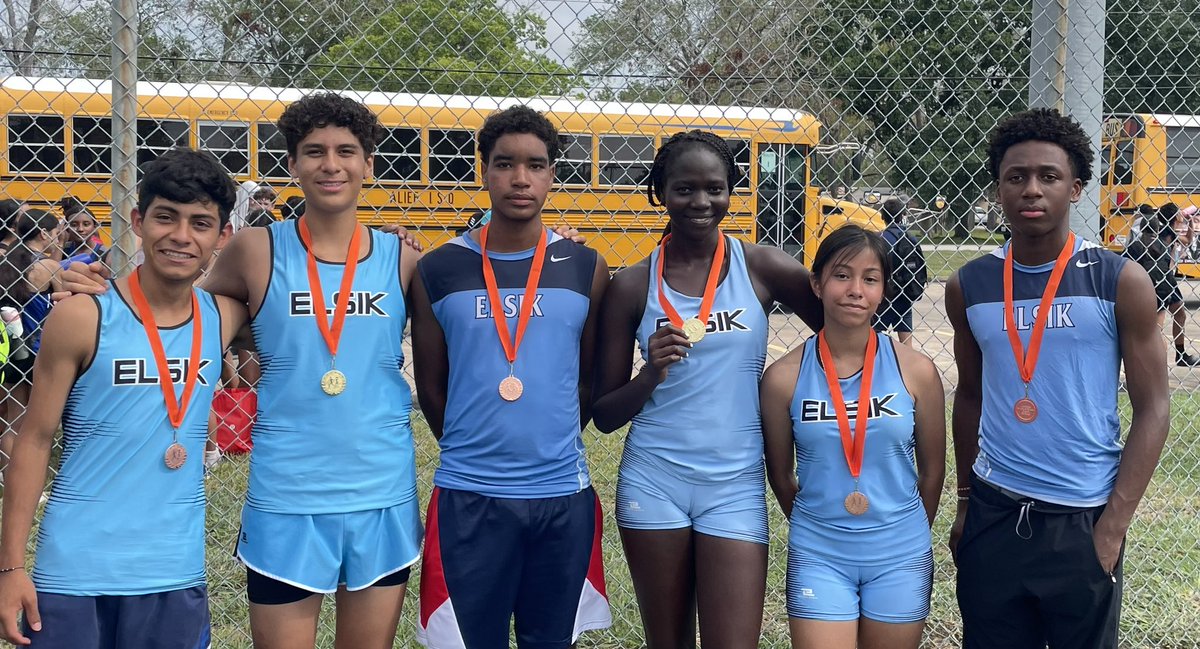 Elsik with the dub. 
#Welsikxc #running #crosscountry #Wteam