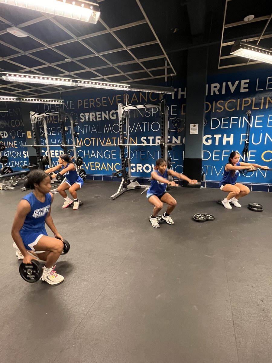 Week 4 ✅💪🏀🐍 #stmuwbb #fangsout