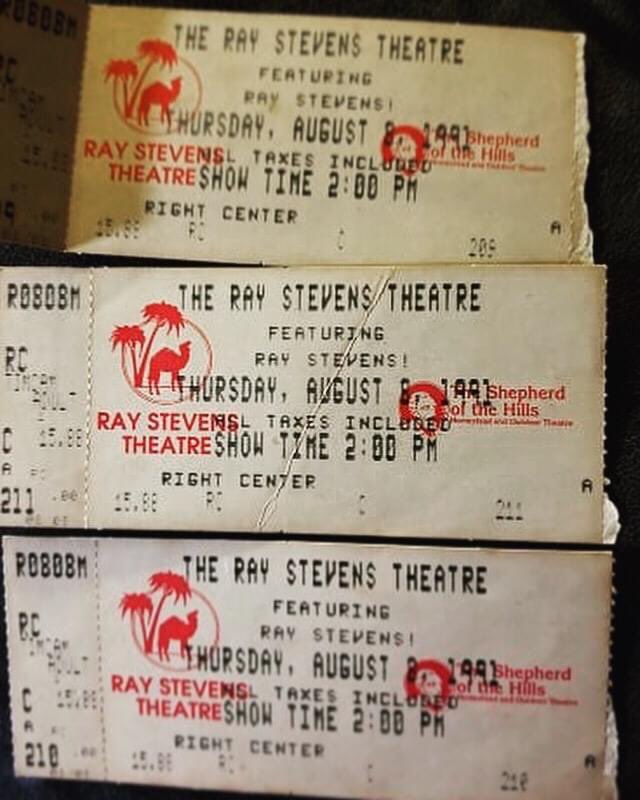 RayStevensMusic's tweet photo. #FlashbackFriday These tickets for The Ray Stevens Theatre in Branson, Missouri for August 8, 1991 at 2pm were sent in by a fan whose parents brought her to the show as a kid!

#flashback #inthe90s #fromthe90s #branson #32yearsago #backintheday https://t.co/TXwYYyLVjG