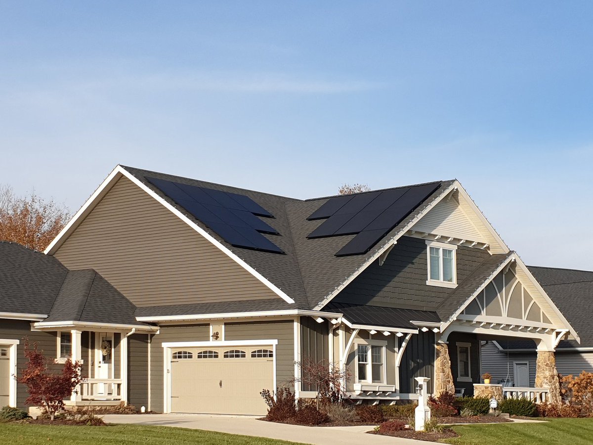 Solaria panels are unsurpassed in quality, efficiency, and design.

We offer a series of all-black solar panels that not only provide clean and abundant energy, but also look beautiful: brnw.ch/21wCCS8

📸 Installation by Wellspring Solar