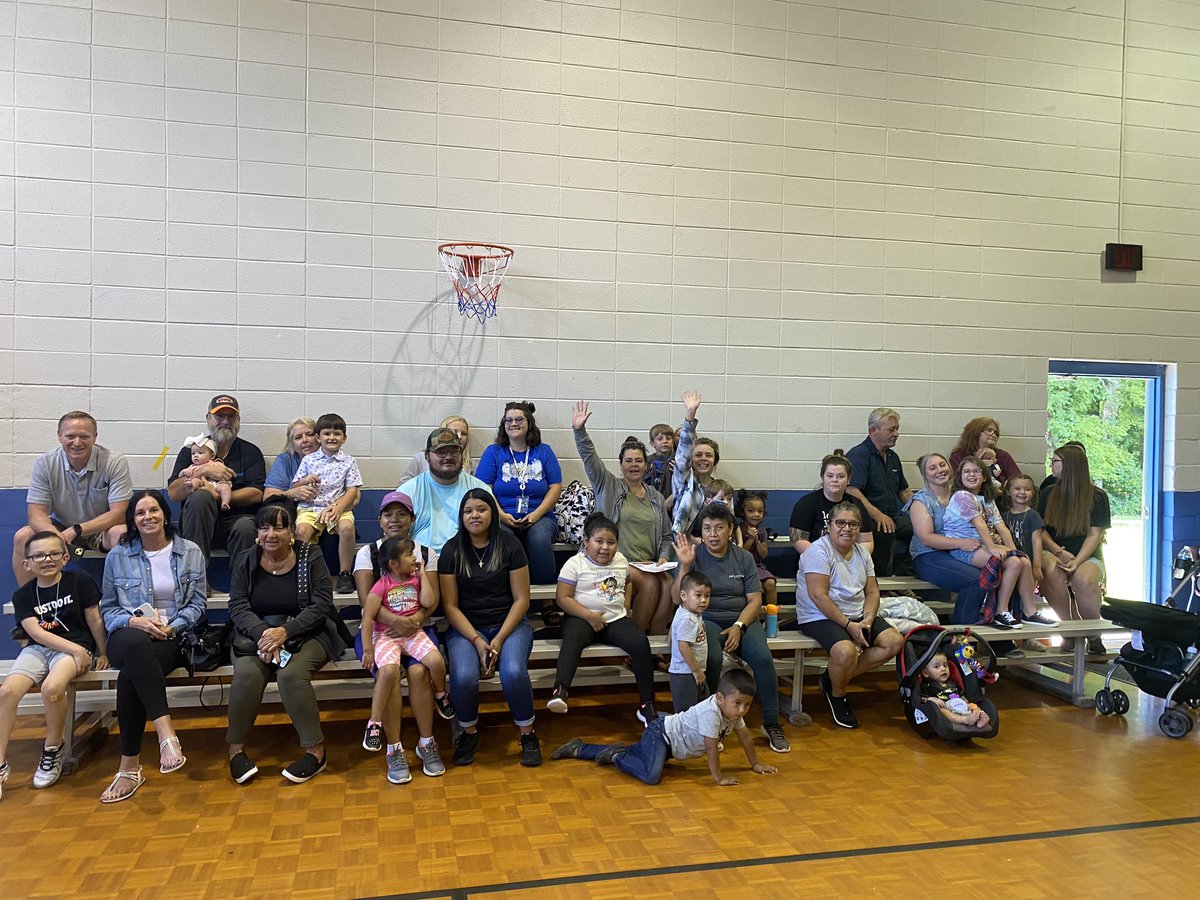 eastfieldglobal's tweet photo. We love a full house on Awards Day! End of Q1….and this is just K-2 families and students! #EastfieldStrong @MBaker_RunSun
#balancedcalendar https://t.co/KaDZgwuZV3