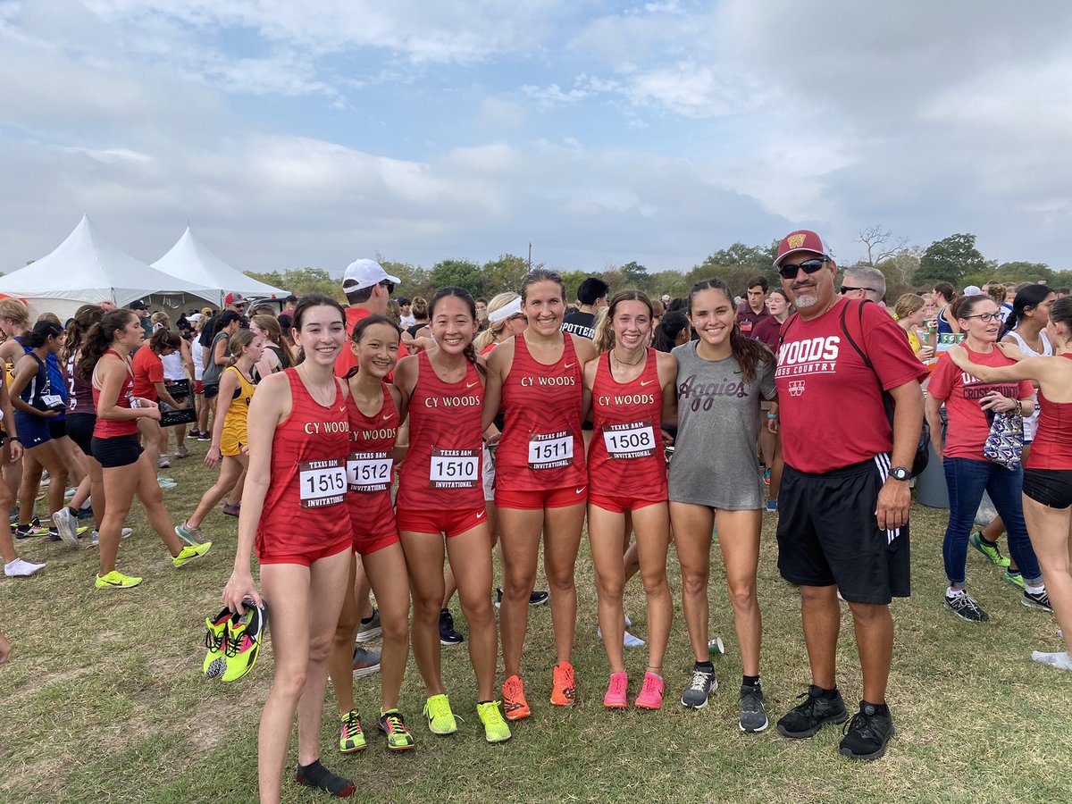 Wildcat_XC's tweet photo. Enjoyed seeing our very own @maryg_race7 race today and having our current Wildcats cheer on one of our Wildcat Legends! https://t.co/1OhuFqbqsT