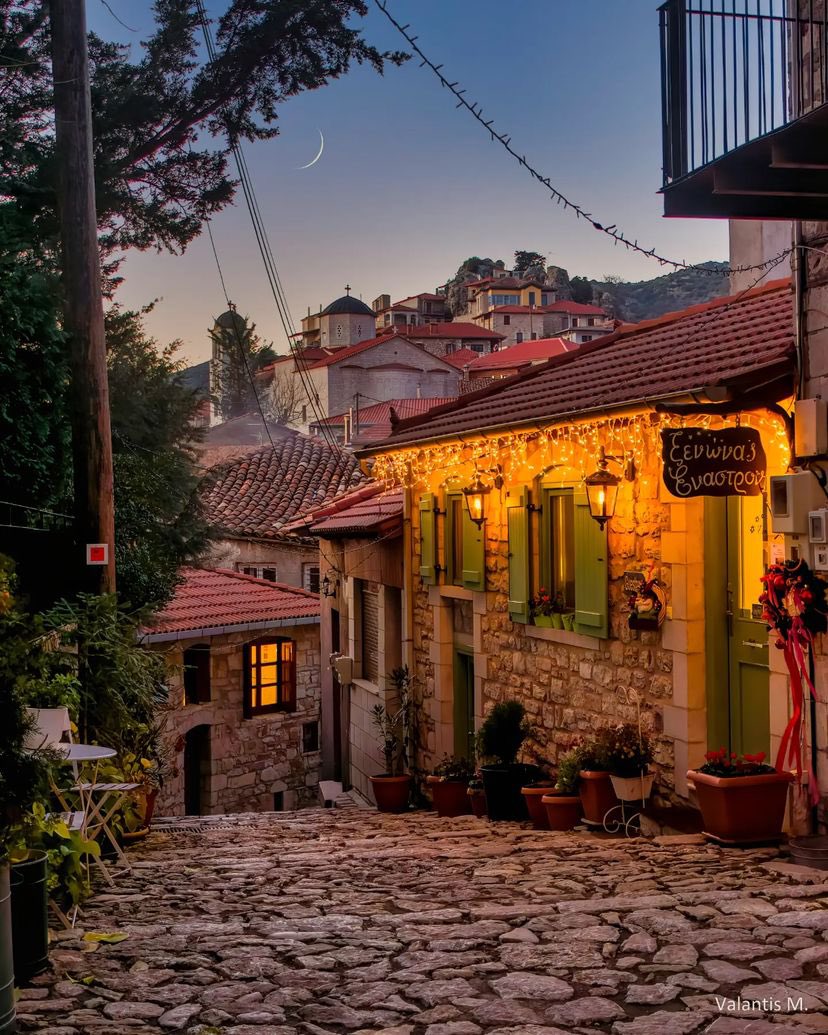 archi_tradition's tweet photo. Dimitsana, Greece 🇬🇷 
📸: @m_valantis https://t.co/u4cc7rl5f1