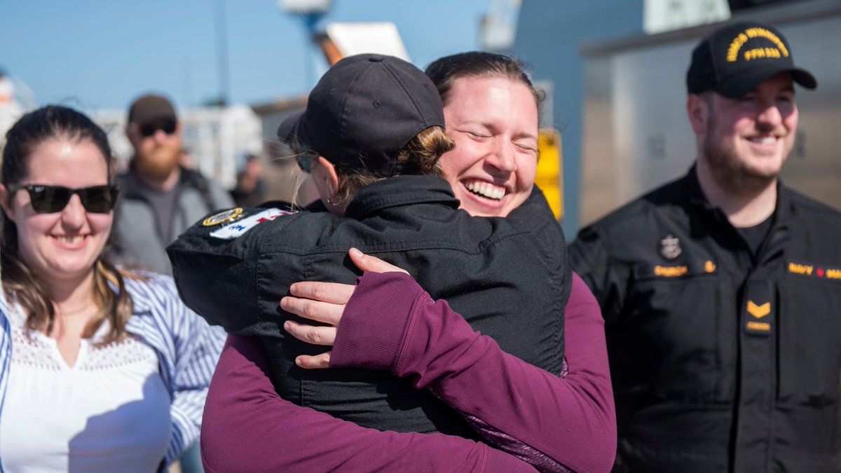CanadianForces's tweet photo. It’s Military Family Appreciation Day across Canada. Let’s recognize the challenges, sacrifices, flexibility, and resilience of those who stand and have stood beside the uniform. Thank you to all Canadian military families for your service to our country. #MFAD https://t.co/r93MQod4Bc