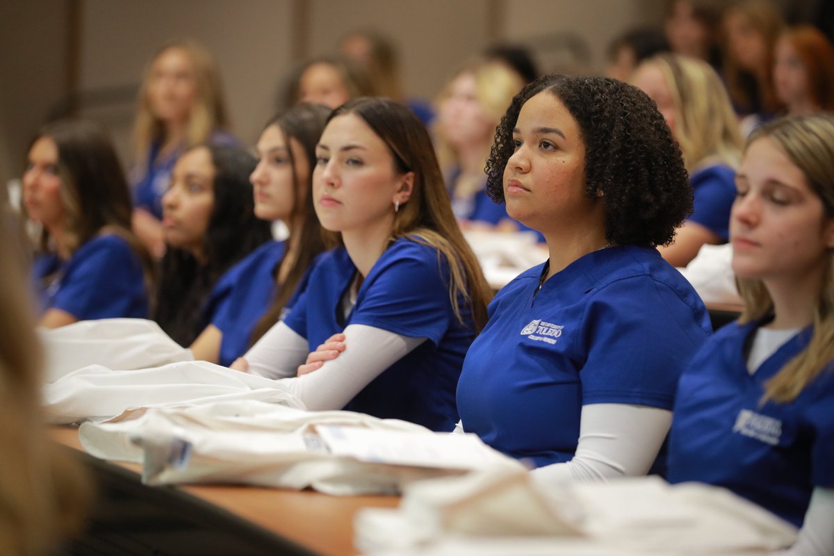 UTRocketNursing's tweet photo. We honored the BSN #WhiteCoat Ceremony, the first step in our #BSN students' journey to becoming #nurses, with their friends and families.
#gorocketnursing https://t.co/nb25oDhZ6L
