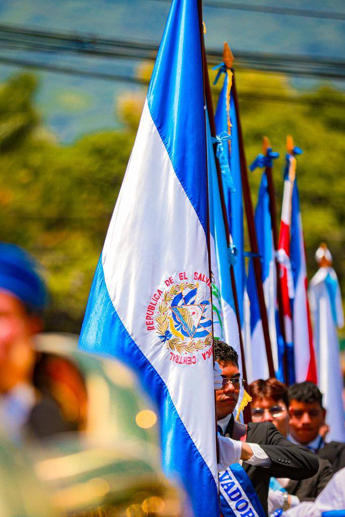 LaCapitalBTC's tweet photo. ¡Happy Independence Day El Salvador! 🇸🇻
¡Feliz día de independencia El Salvador! 🇸🇻 https://t.co/2rtKA2iV1t