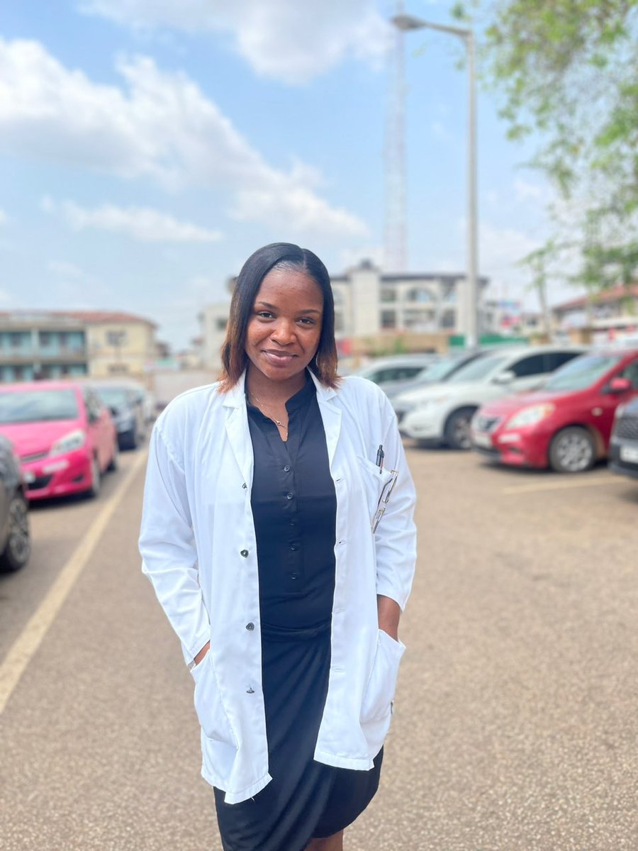 4_abena's tweet photo. Who is she ? https://t.co/cm9yNIoYxI