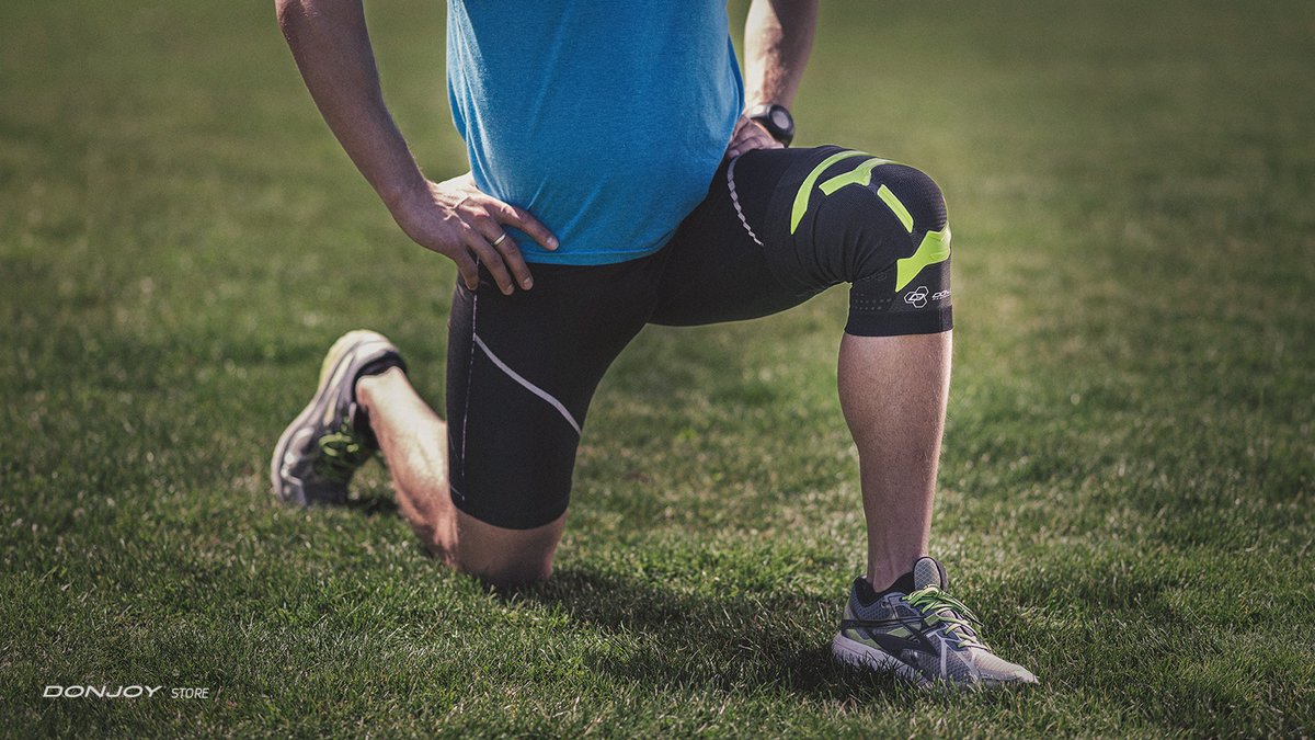 BetterBraces's tweet photo. Stay in the game 🏈 not on the sidelines! With #football season in session, our #DonJoy experts recommend adding dynamic warm-ups and cool-downs to your daily routine for #injuryprevention. 

Learn more: https://t.co/UIUvk69Zad https://t.co/IpozeHPw2G