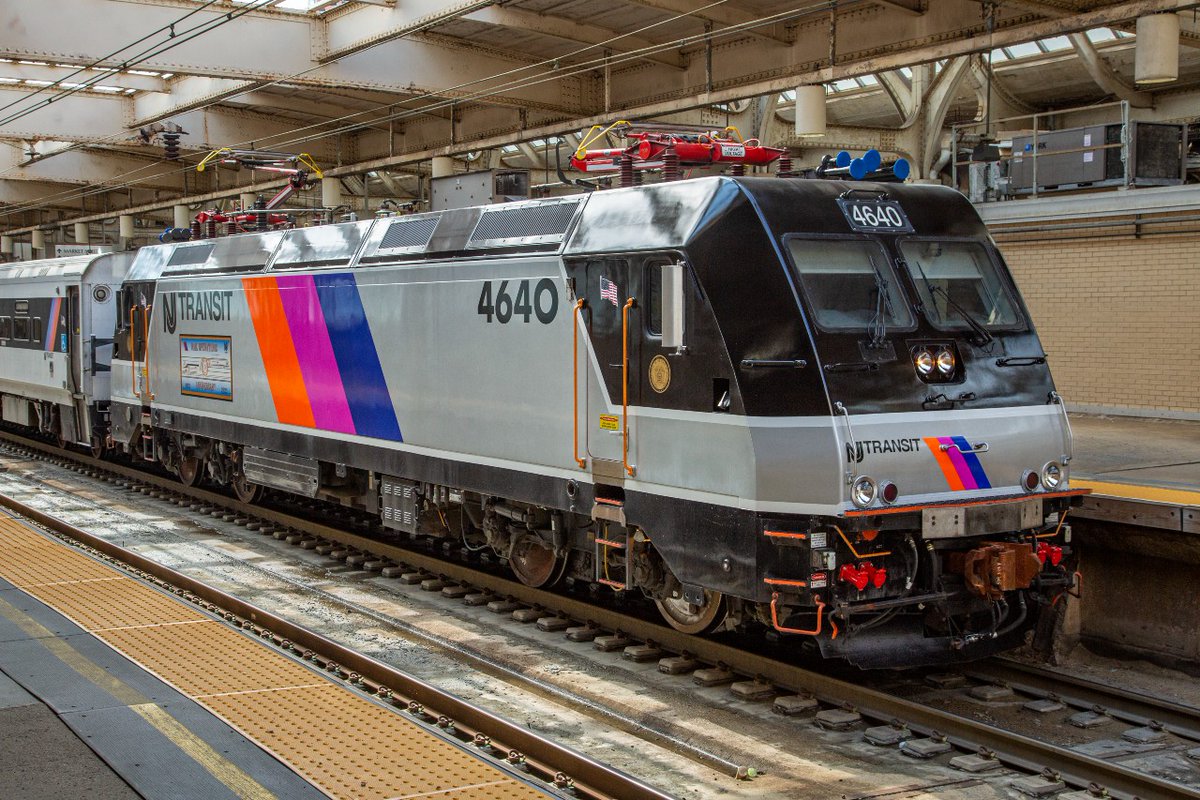 As part of Rail Operations' 40th Anniversary, ALP-46A 4640 has