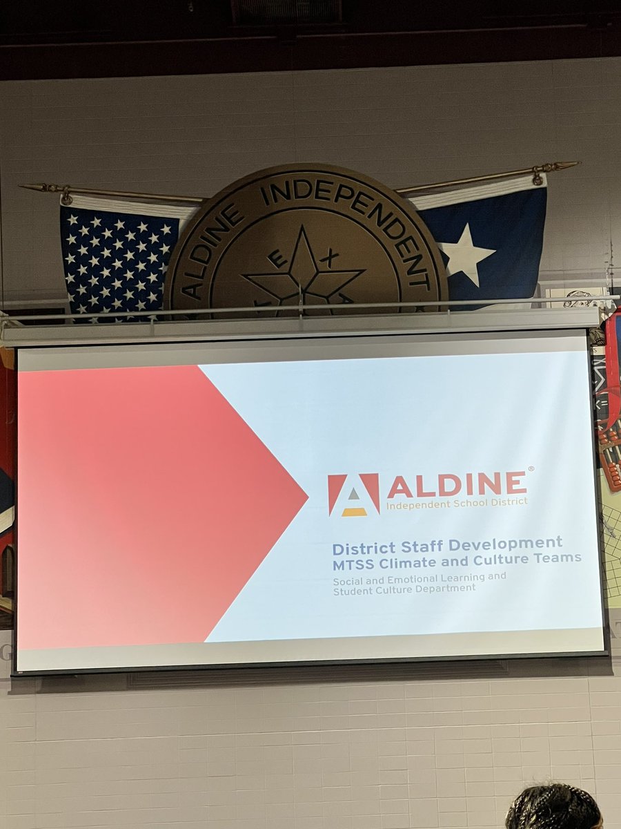 valandaverde17's tweet photo. @BlackES_AISD MTSS committee. It’s always amazing working beside leaders that are able to brainstorm an idea to bring it to life but especially working in collaboration.We are EXCITED for the new ideas &amp; the ones to come!#CollectiveLeadership @A_Hart73 @barnesriley6  @Ms_JCantu https://t.co/Asi93kvMxz