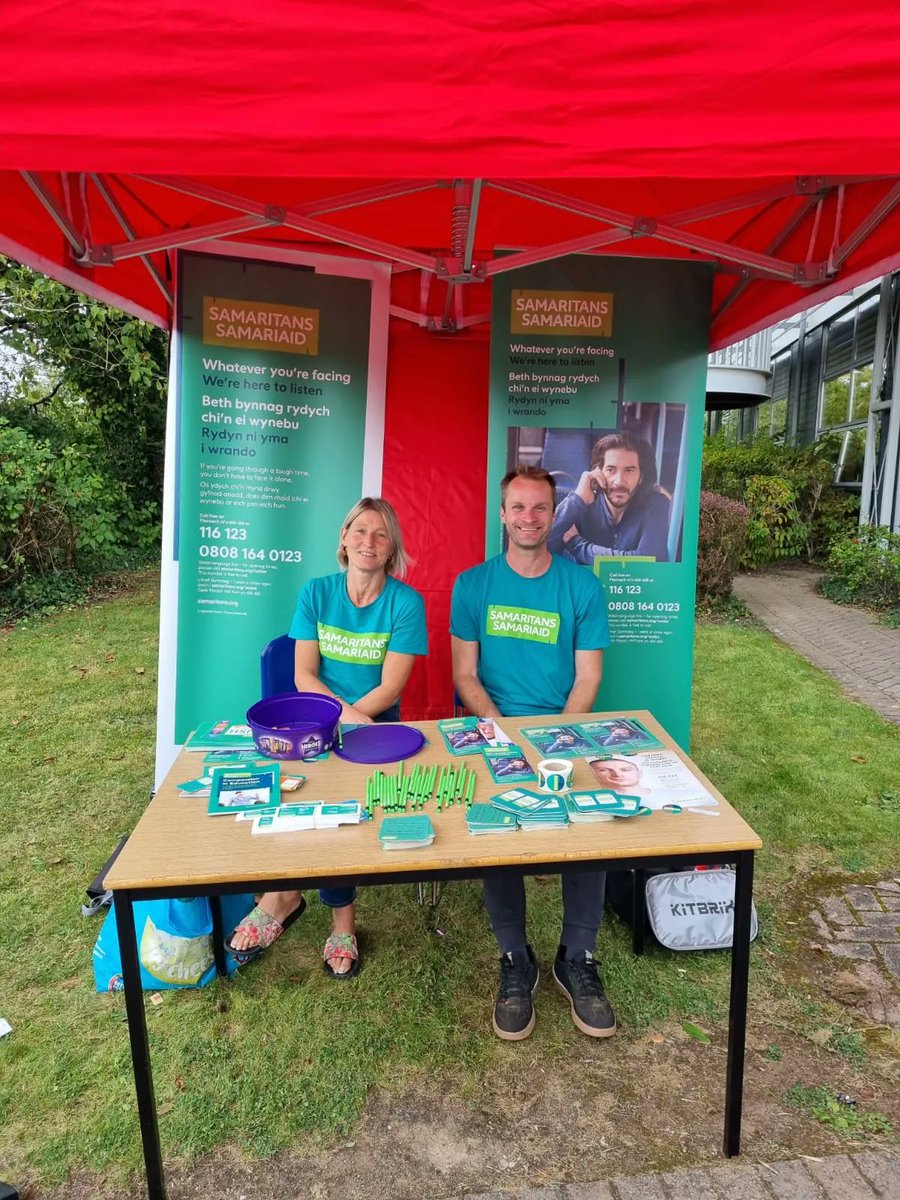 Members of our outreach team at a local freshers event
If you'd Samaritans Newport to come to you and talk about the work of the Samaritans please get in touch and let us know

#freshers #samaritans #outreach