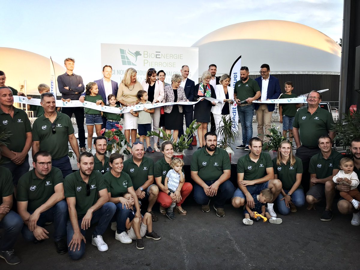 Formidable réalisation de méthanisation agricole avec injection dans le réseau de gaz portée par un collectif de 11 exploitations agricoles : une réalisation en circuit court qui participe d’une économie locale des ressources de la Bresse du nord.