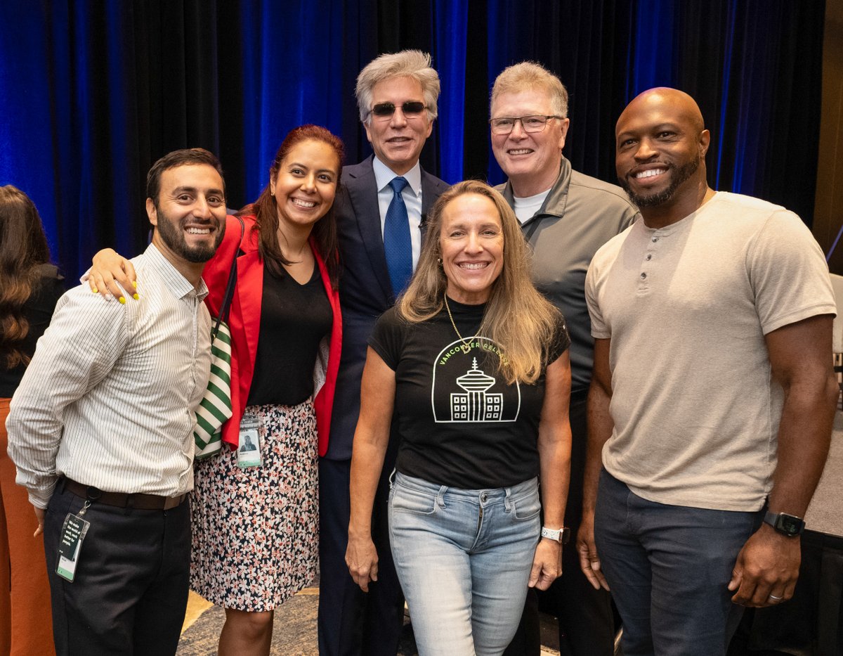Bill McDermott (@billrmcdermott) on Twitter photo Just wrapped up an extraordinary two days in Washington, D.C.. Iām so inspired by the passion of our @servicenow TEAM, customers, peers, and partners like <a href="/welcomeus/">Welcome.US</a>. Thereās no limit to whatās possible when we come together, Dream BIG, and empower people to thrive!! Just wrapped up an extraordinary two days in Washington, D.C.. Iām so inspired by the passion of our @servicenow TEAM, customers, peers, and partners like <a href="/welcomeus/">Welcome.US</a>. Thereās no limit to whatās possible when we come together, Dream BIG, and empower people to thrive!!
