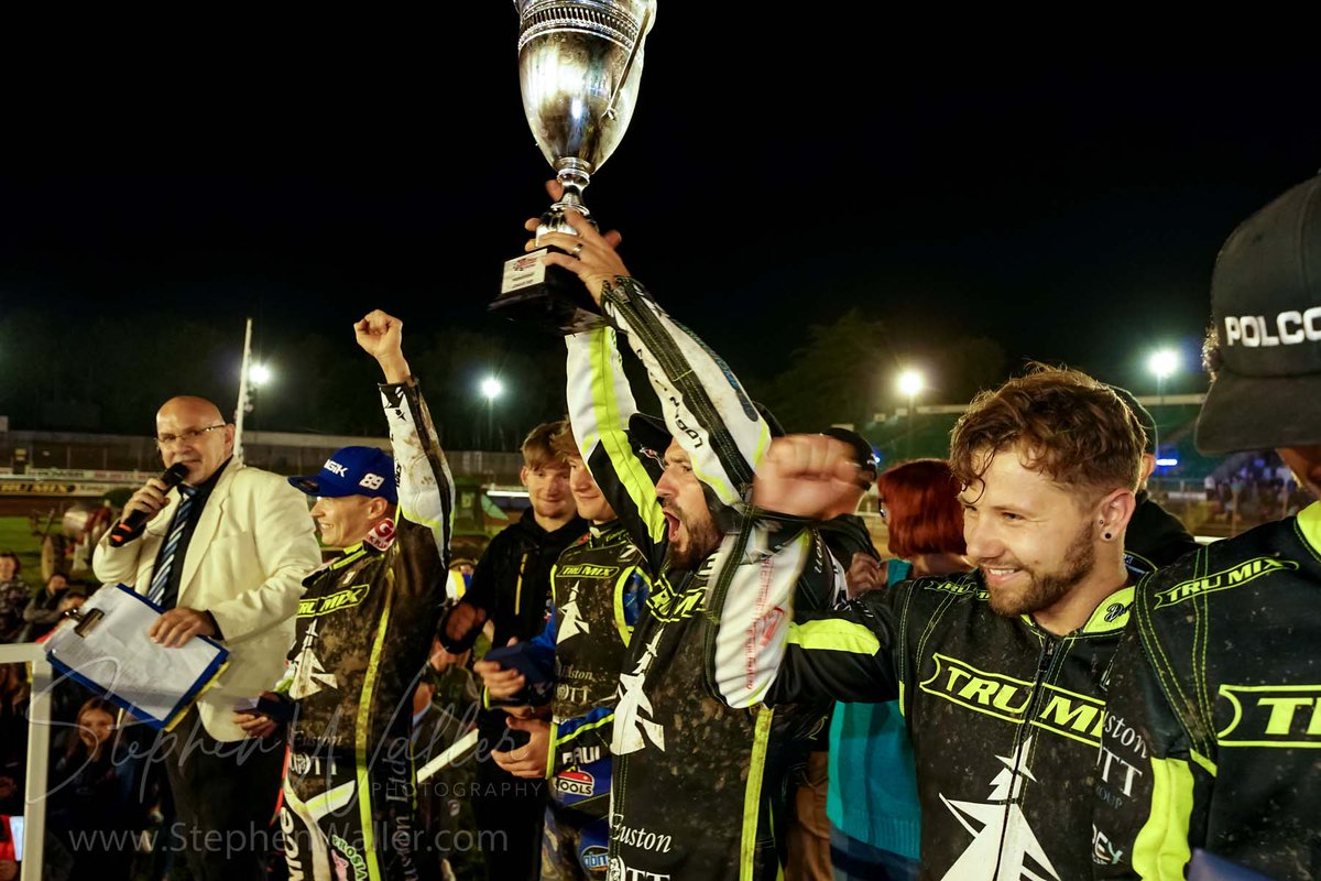 ipswichspeedway's tweet photo. 25 years in the making...🏆

#TruMixWitches🧙‍♂️ | #FridayFeeling https://t.co/IDYy6yC2Pl
