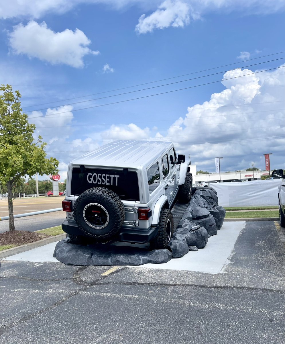 iboughtfromkev's tweet photo. Get the best out of your off-road adventures with the 24 #JeepWrangler #Sahara #Unlimited JL Spyder Edition https://t.co/Qc6VFF0Gxa