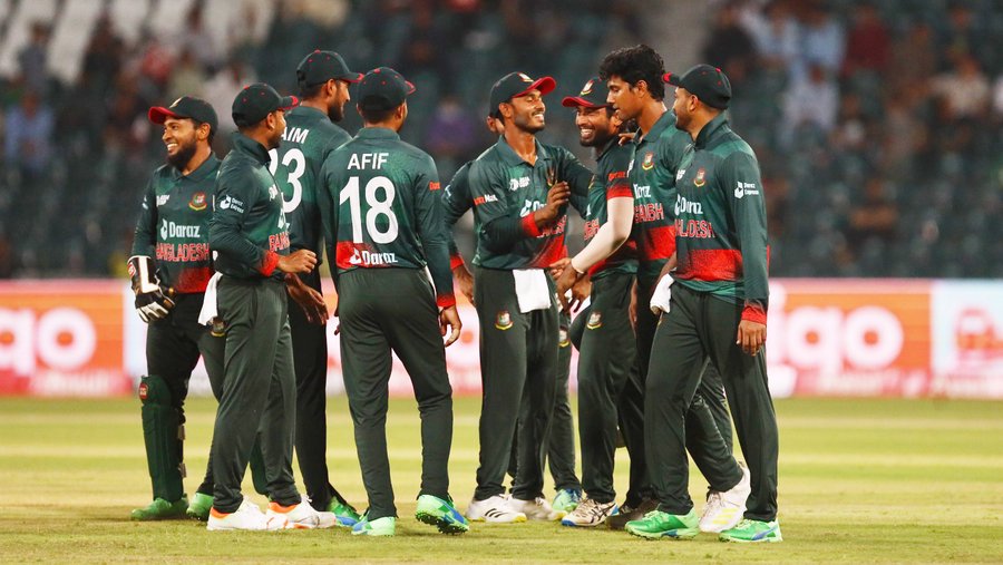 imranlone11's tweet photo. Bangladesh beat India in Asia Cup after 11 years...💔
#INDvBAN https://t.co/Upn5mQMhMO