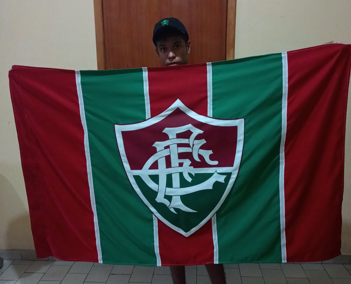 Principebandflu's tweet photo. Custa R$ 00,00 dar um RT no meu trabalho. 

Ficarei extremamente Grato e feliz 
Não é só vender Bandeiras 
É Sobre fazer Amigos, dividir emoções, 
compartilhar essa Paixão 

Zap. 21.9912.41508 
Enviamos para todo Brasil e exterior https://t.co/RYQ8ujKaWc