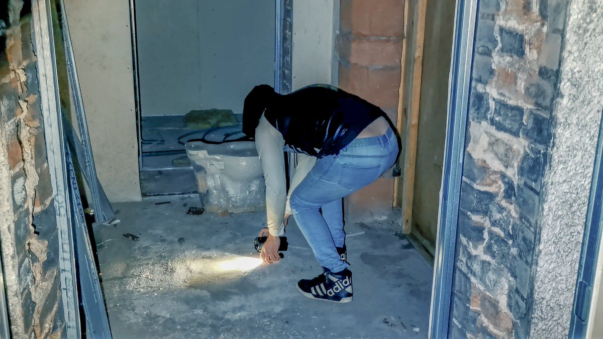 DeviantDiscover's tweet image. youtu.be/eu2iN1bEFEQ?si…
Anyone else seen their first #gianthousespider this year yet. Definitely find them in #abandonedbuildings like this one! 
Video link above, please subscribe to our YouTube channel 💀