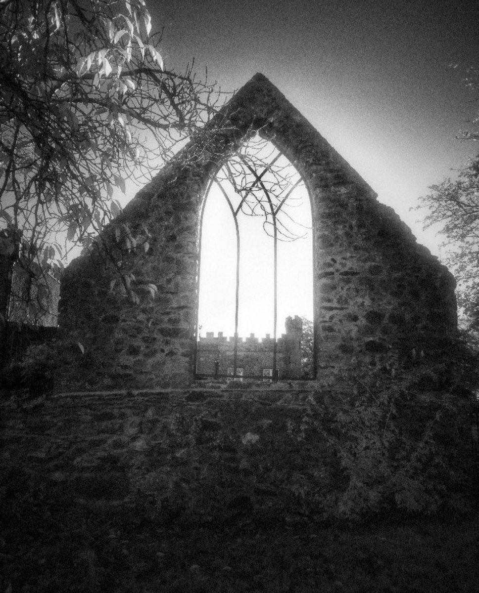 Huntington Castle Garden
+
viewfromthegrave.etsy.com
+
#huntingtoncastle
#irishcastle
#castle
#hauntedireland
#hauntedcastle
#ruins
#ruin