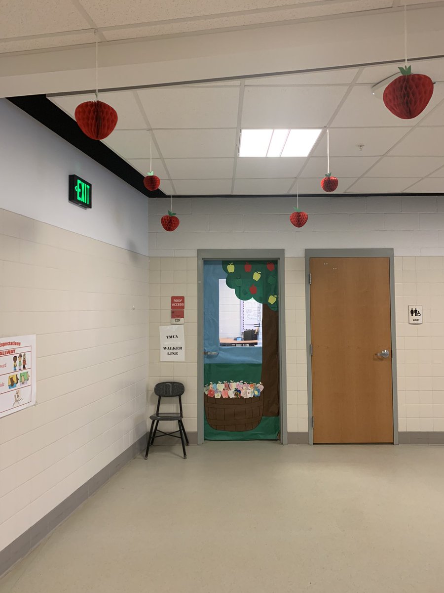 2ndgrSquadFCPS's tweet photo. Second grade is having an apple-tastic day! So much fun! 
#AwesomeToTheCore https://t.co/Z2KFSA1Sa6