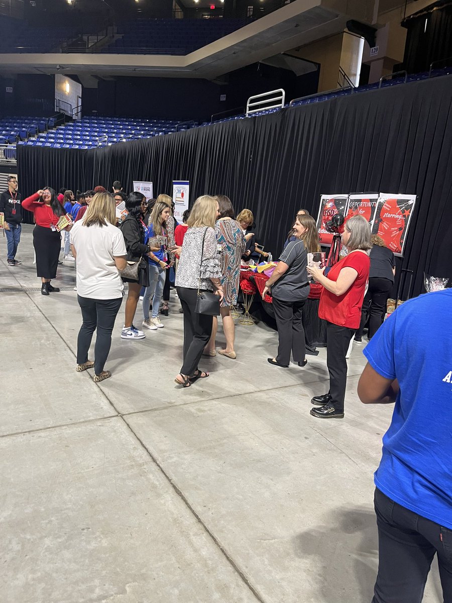 Enjoying the inaugural Y.E.T. (Young Educator Training) Conference for our future CFISD teachers (students in our Education program).  What  an incredible opportunity for our students! Thank you Teaching &amp; Training teachers!#CFISDSpirit#CFISD