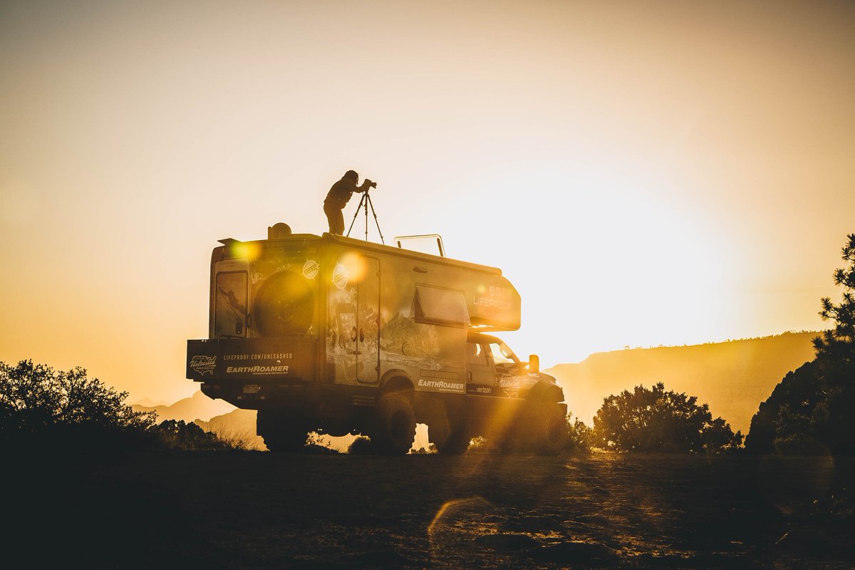 'My life is shaped by the urgent need to wander and observe, and my camera is my passport.' - Steve McCurry

#Earthroamer #expeditionvehicle #overlanderlife #overlandvehicles #campinglifestyle #4x4camper #travel #explorer