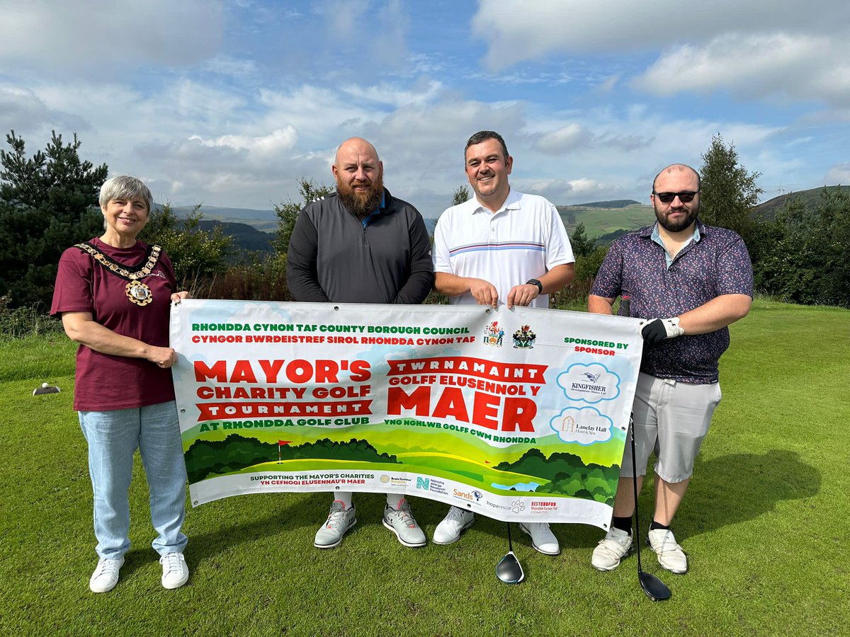 A big thanks to all those who supported todays <a href="/RCTCouncil/">RCT Council</a> #Mayors Charity Golf Day <a href="/RhonddaGolfClub/">Rhondda Golf Club</a> 

I’m a little biased but it’s my most favourite course in world and has the undisputed best views in golf! 

And to top it off , my team only went and won!! 🏆 

#UpTheRandomers