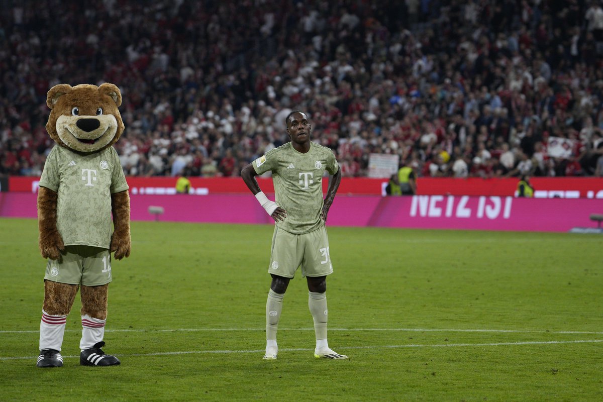FC Bayern München tweet media
