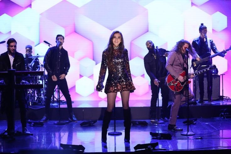 steinfeldxswift's tweet photo. it’s missing @haileesteinfeld performing on stage kind of hour 🎤✨ https://t.co/LKTZtX2EmX