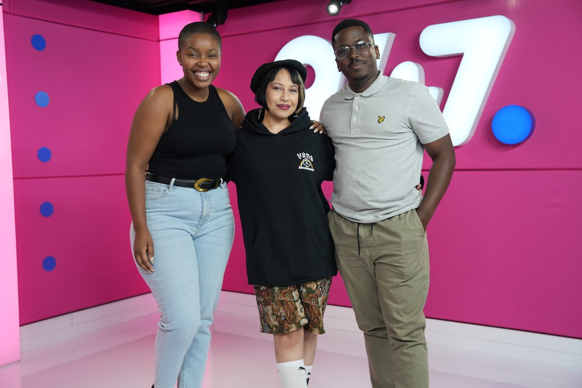 947's tweet photo. . @msizijames & @bolelepolisa enjoyed a discussion with Rowlene about her songwriting & what she has planned for the future.
WATCH 🎥: https://t.co/5kM6uIA046
Brought to you by @officialsampra
#SAMPRAx947 #BeatSA #NightPulseOn947 #SAMPRAConnectsWithRowlene https://t.co/a5vj7sFLAw