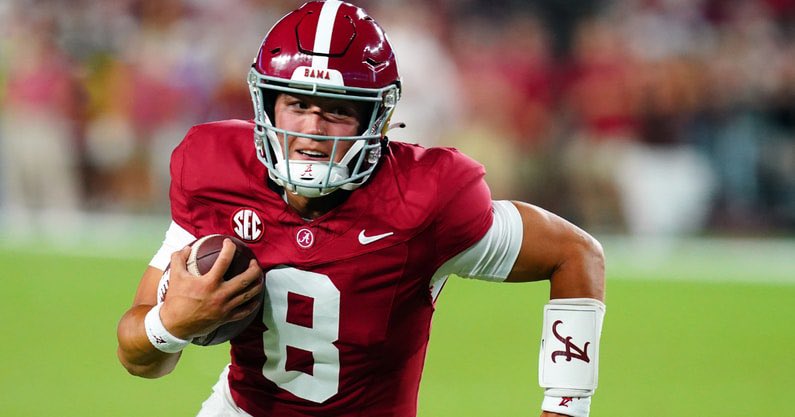 ClintRLamb's tweet photo. Report: #Alabama is expected to make a change at QB on Saturday. After seeing Jalen Milroe start the first two games, Tyler Buchner is now in the driver’s seat against USF.
Story (FREE): https://t.co/DHxyvI9Jtj https://t.co/0bLj65sYYY