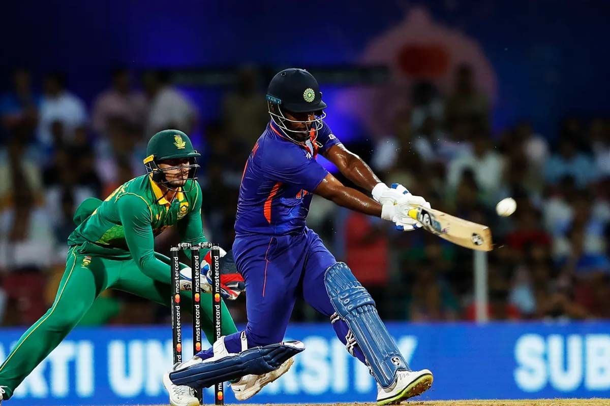 Sanju Samson's 86 against South Africa >>> Suryakumar Yadav whole Odi career. If you agree RT & Like this. #SanjuSamson #INDvsBAN #SuryaKumarYadav #AsiaCup23