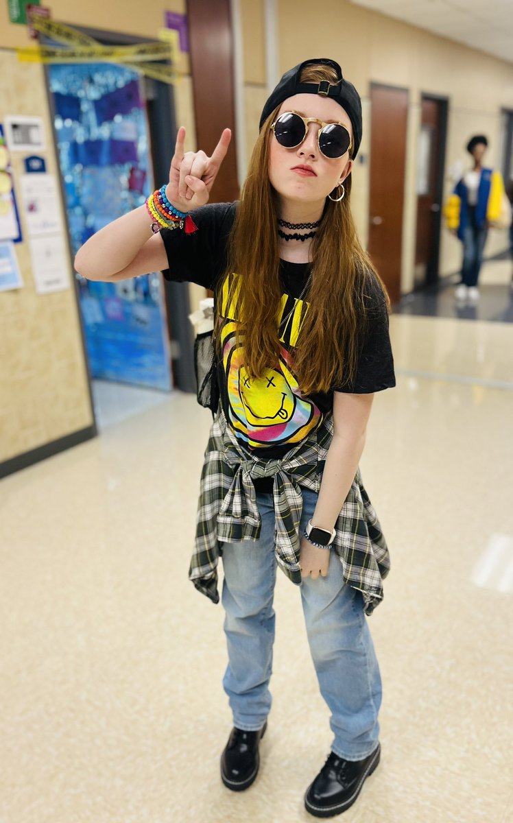 NFHS_TrueNorth's tweet photo. HOCO Dress Day…Throwback to another decade! 
#trueNorth #excellence #HOCOFEST
(See more on Facebook)
@forneyisd @justinwterry @PrincipalJung @DrP1922 @MrJMMood https://t.co/svtpptiGGU
