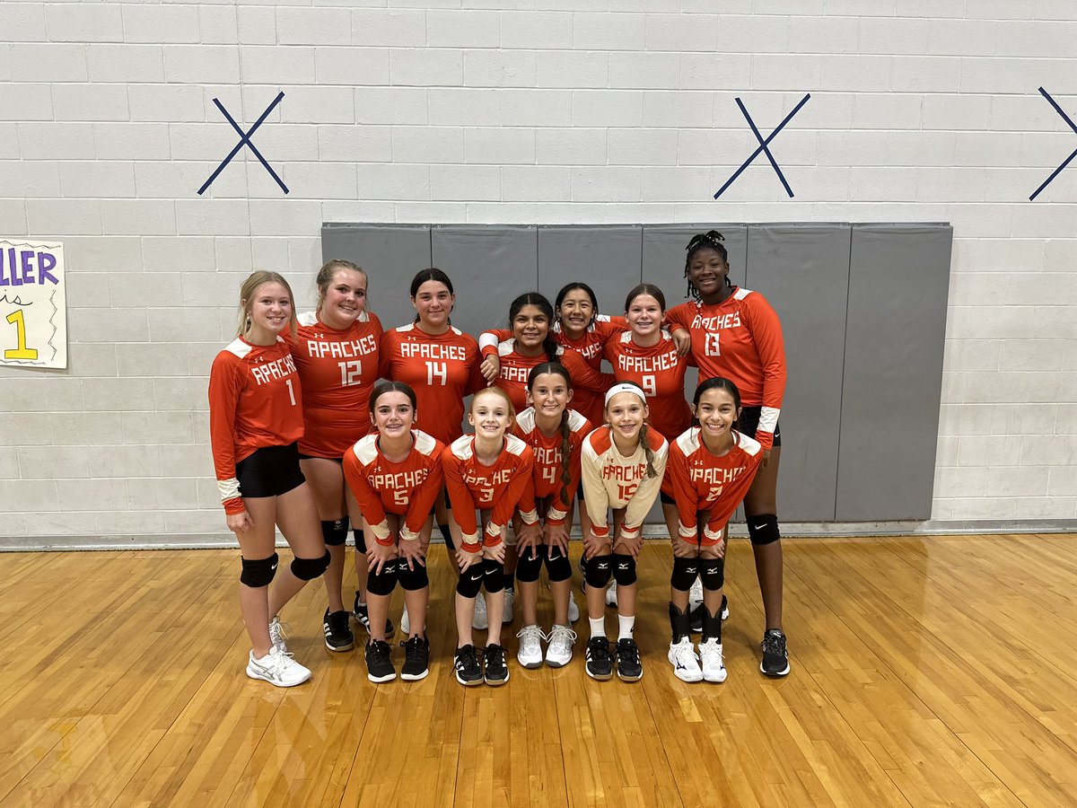 JH_LadyApaches's tweet photo. Congrats to the 7th &amp; 8th grade vb teams for their win over Miller MS!! https://t.co/Vk5DSLpLxK