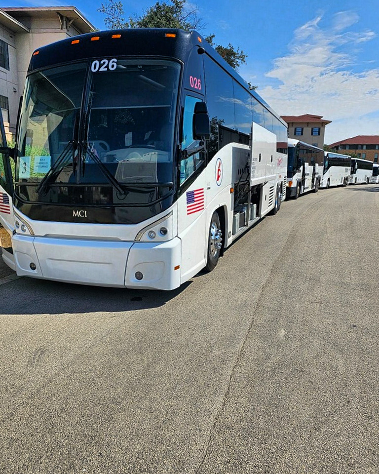 Come cheer on the UTSA Roadrunners tonight against Army! From costumes to chants, we will be helping out with UTSA's band to support our team to victory. So don't forget to give us a wave if you see us! #GoUTSA #RoadrunnerPride 🏈